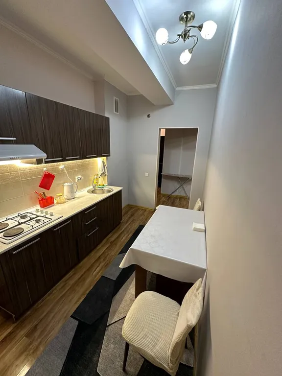 Уютная квартира возле ТЦ ГУМ и ЦУМ