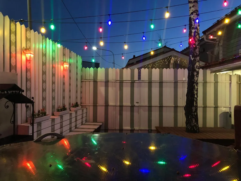 Уютный коттедж с бассейном