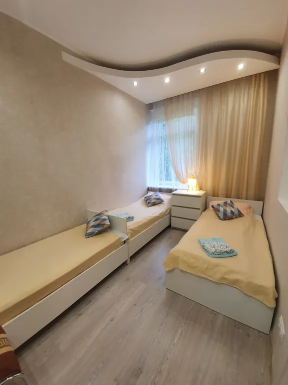 Двухуровневая 5-комнатная квартира в центре Амалиенау с зоной барбекю