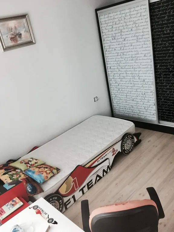 Трёхкомнатная квартира у пляжа, вид на море из всех комнат, два бассейна