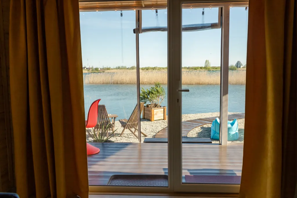 Коттедж Дом на берегу озера с банным чаном — Сокольники