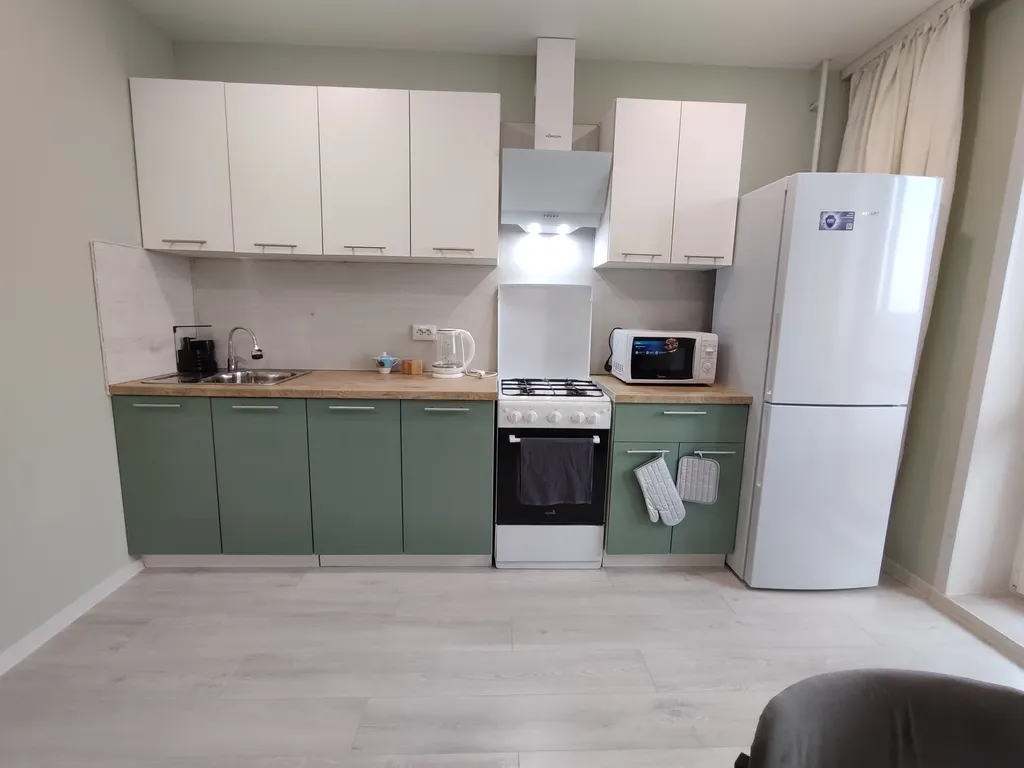 Уютная квартира с отдельной спальней, новым ремонтом и техникой