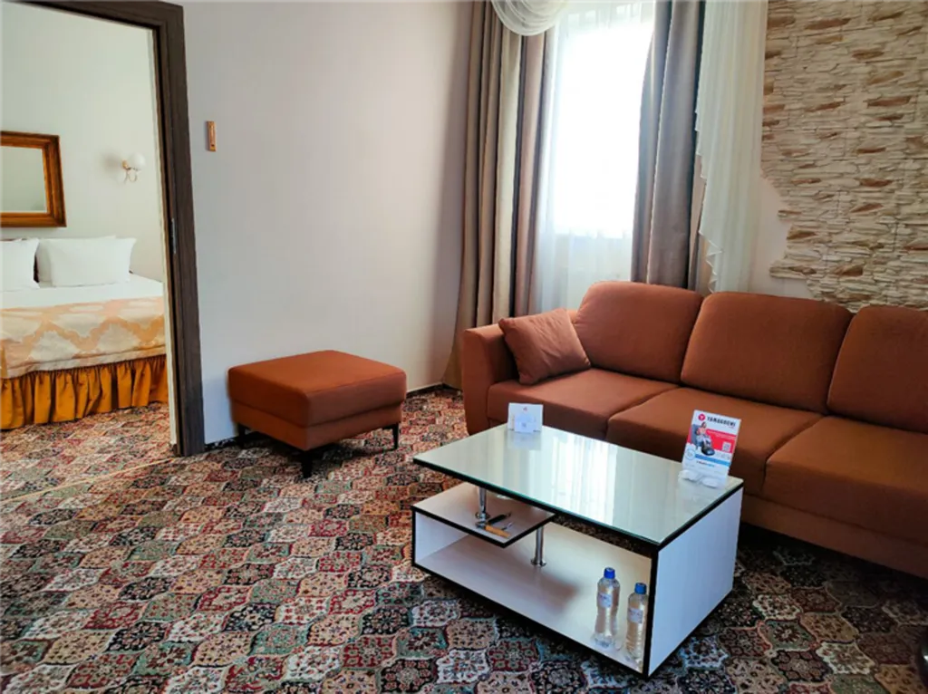 Люкс двухкомнатный с видом на море (корп.С)