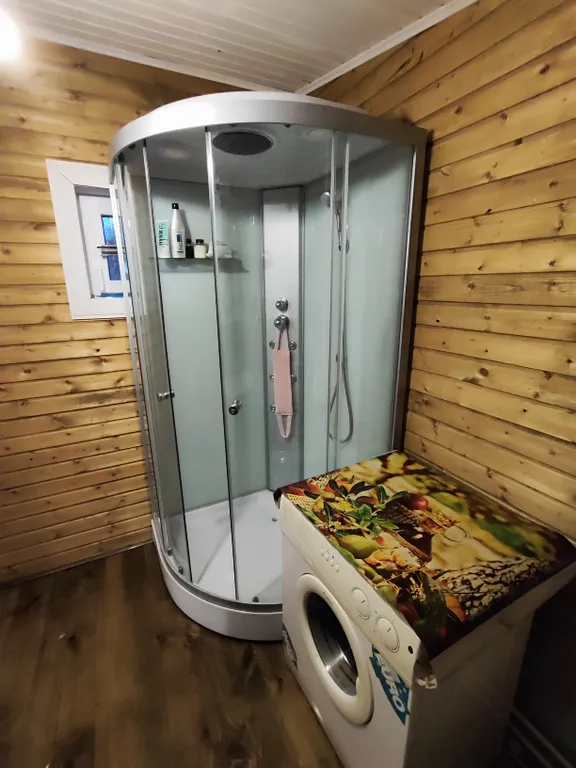 Ладога, Гостевой дом у воды в Кобоне