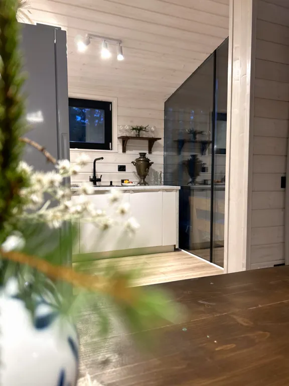 Коттедж Коттедж у озера с камином Сосновый Дом — Орехово