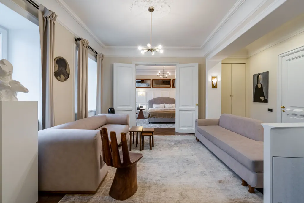 Дизайнерская квартира в самом центре Петербурга