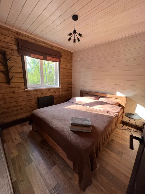 Коттедж Коттедж с сауной рядом с озером — Луга