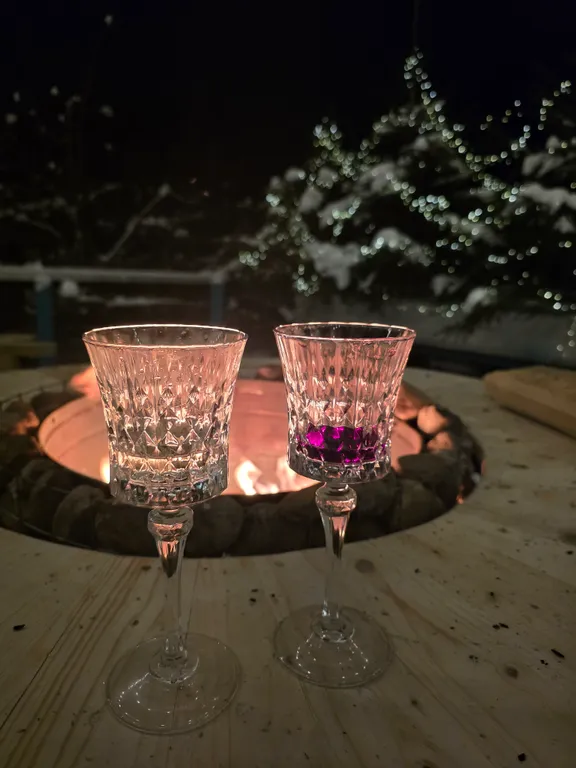 Милый дом на берегу озера