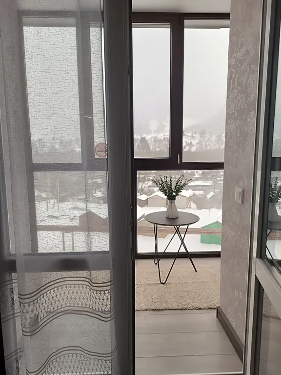 Квартира с лоджией и прекрасным видом