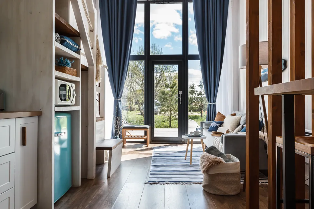 Коттедж Тини Хаус с мансардным окном от Дом Шелуха (Sheluha house) — Можайск