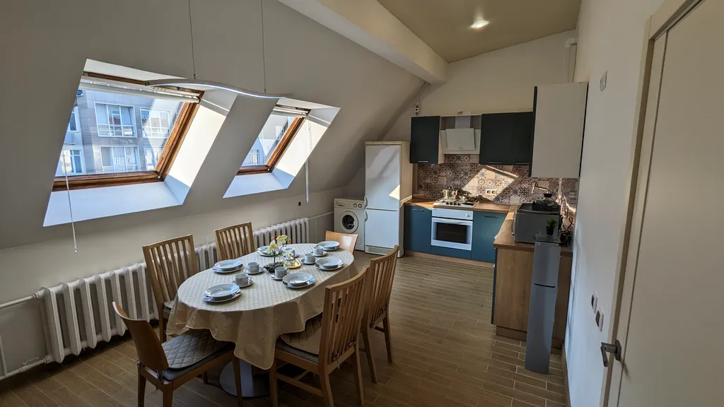 Уютная квартира в центре с мансардой