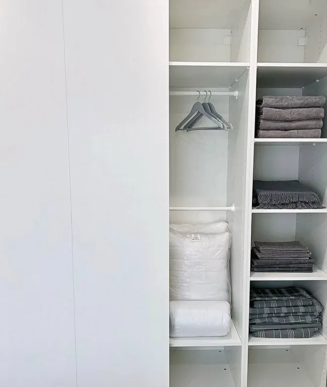 Новая квартира евродвушка территориально расположена в Пскове