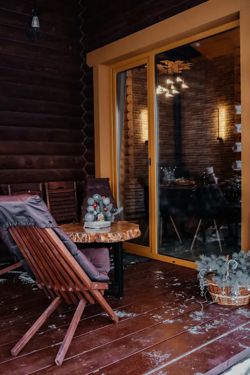 Дом на берегу озера