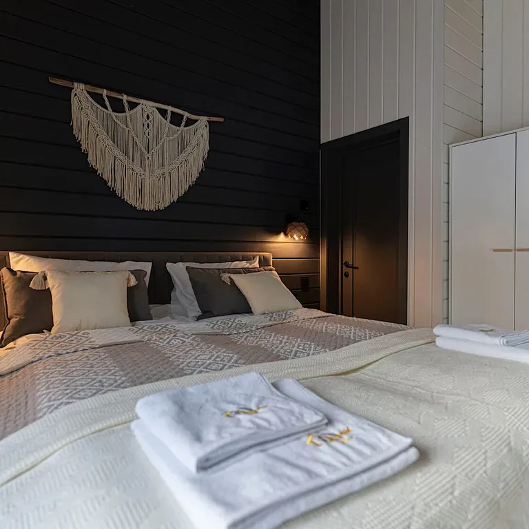 Коттедж Барнхаус на озере с видом на лес — Мичуринское