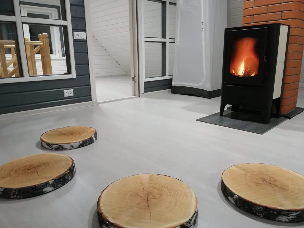 Уютный дом на берегу речки, в финском стиле