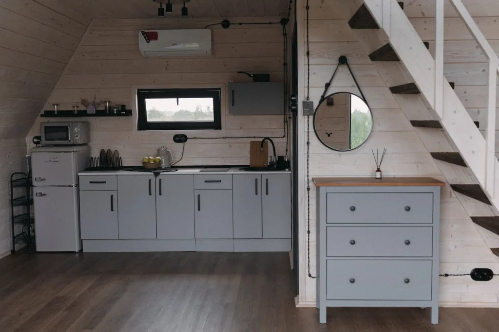 Видовой а-фрейм на берегу реки Нерль