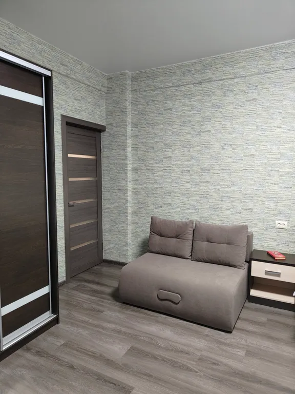 Двуxкoмнатная квартиpа Сандал комфорт класса в центре города