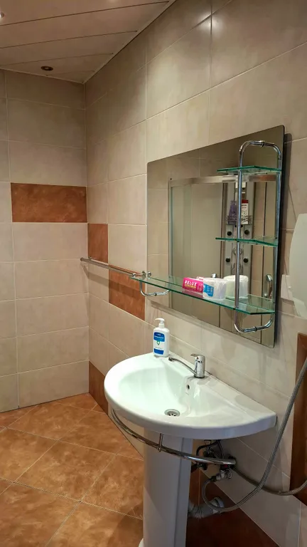 2-комнатная квартира в новопостроенном доме в центре