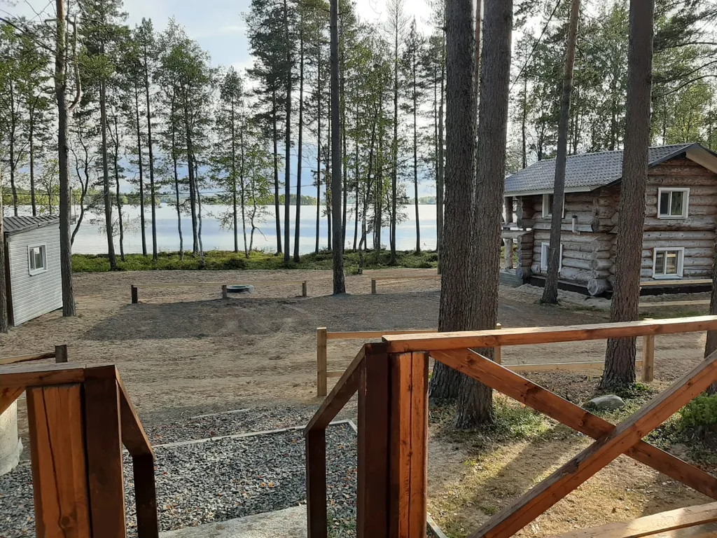 Коттедж Гостевой дом у озера в сосновом бору — Половина