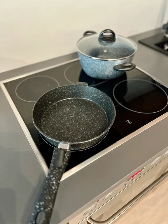 Уютная квартира-студия с кондиционером в ЖК Спектр