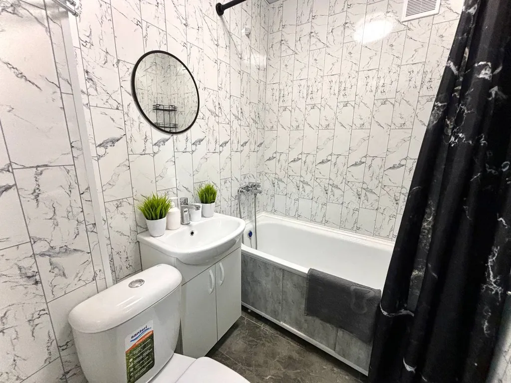 Большая семейная квартира у парка