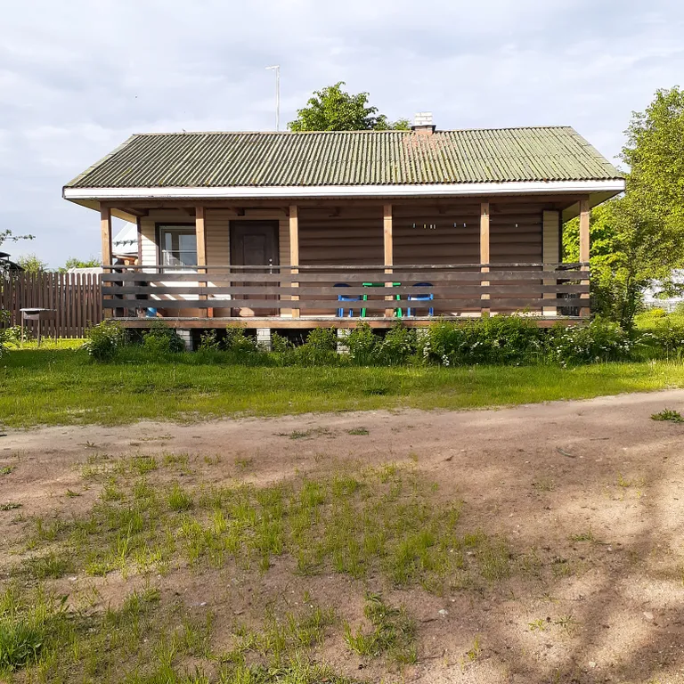 Романтичный домик  для двоих на берегу озера Селигер 24м2