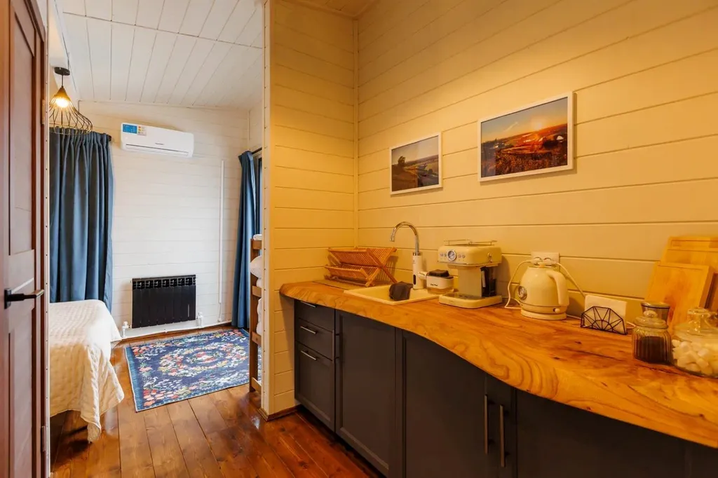 Дом Лаванда в старинном русском селе