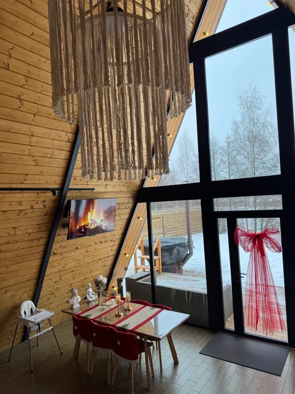 Большой а-фрейм с панорамной сауной и ванной