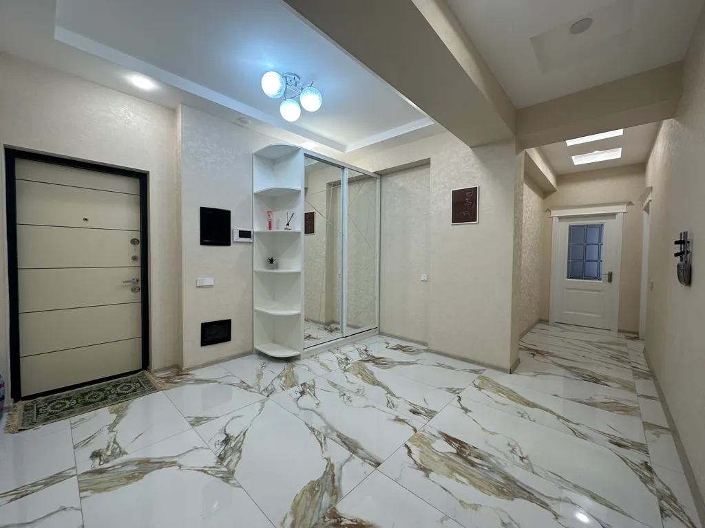 Aquamarine Residence Apartment