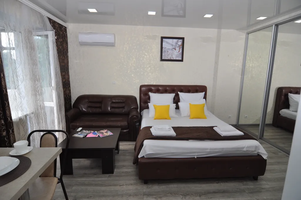 Квартира Уютная студия в центре с парковкой — Курск