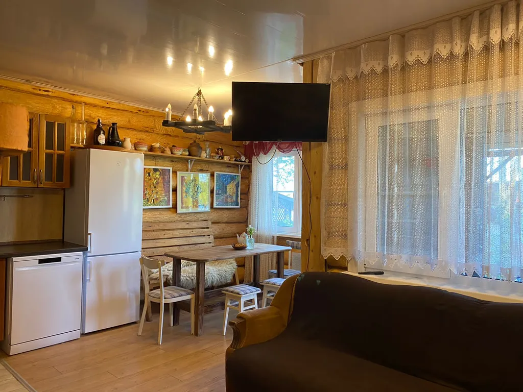 Дом на берегу озера