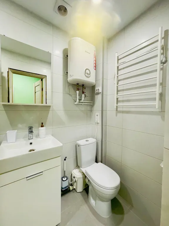 Студия у центрального здания ЮВЖД