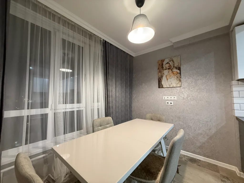 Прекрасная двушка с шикарным видом на город