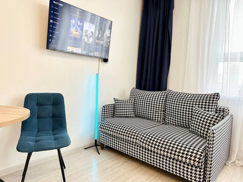 Яркая квартира со всеми удобствами