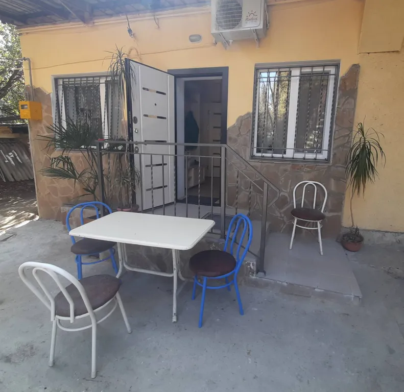 Коттедж с парковкой в 5 минутах от моря