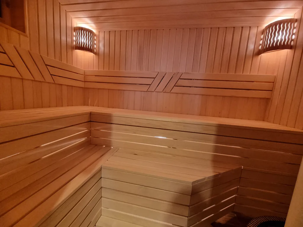 Дом с джакузи под открытым небом