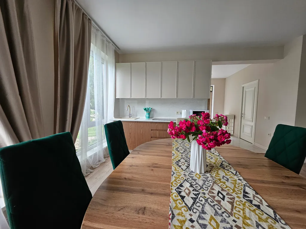 Солнечный коттедж у реки Кара-Койсу