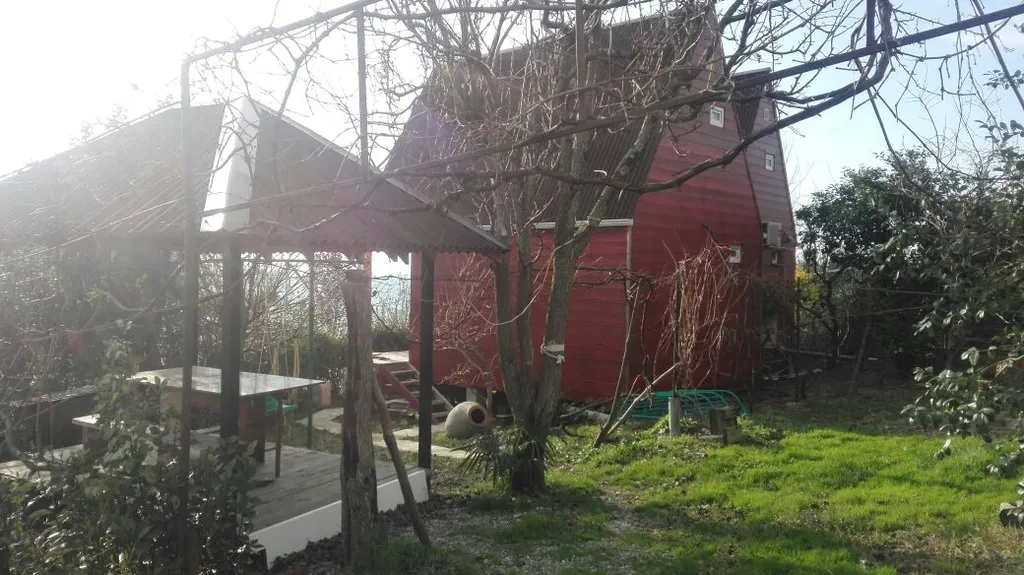 Коттедж в районе Белые скалы