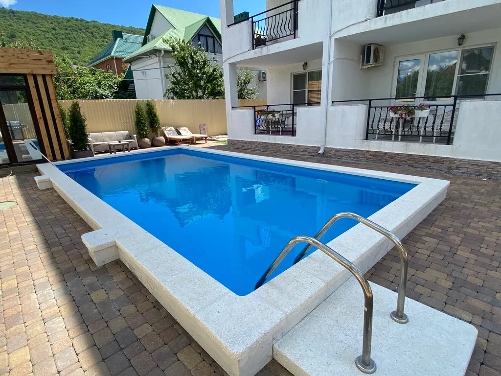 Апартаменты 2-комнатные с бассейном