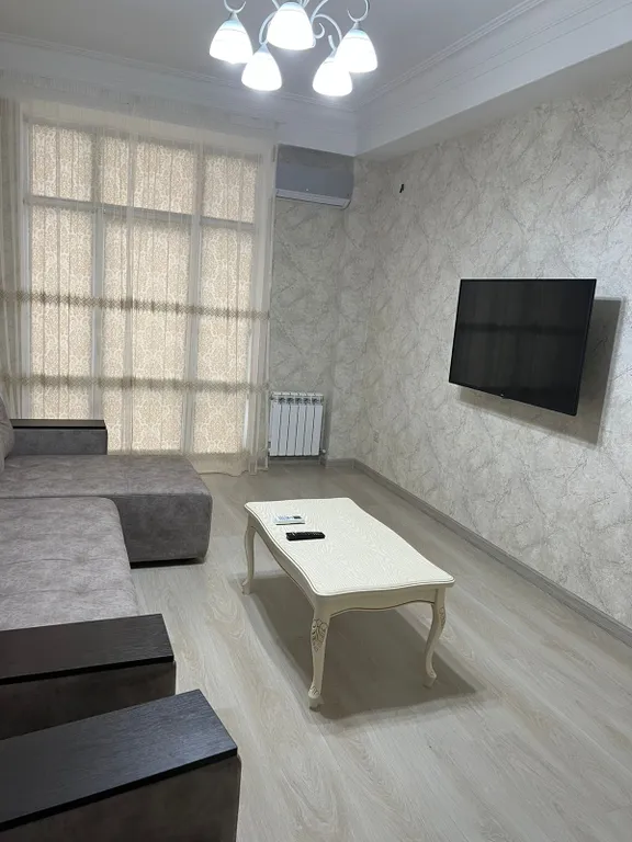 Уютная квартира в центре города, с видом на море