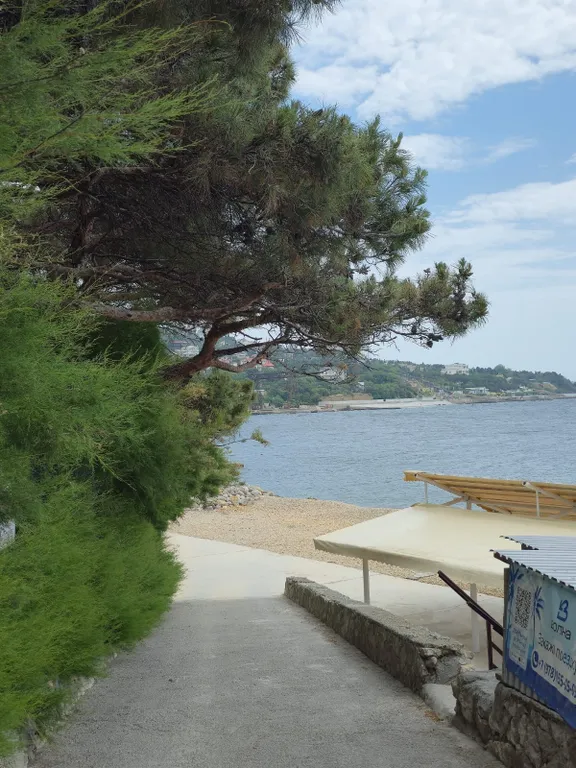 Однокомнатная квартира рядом с морем