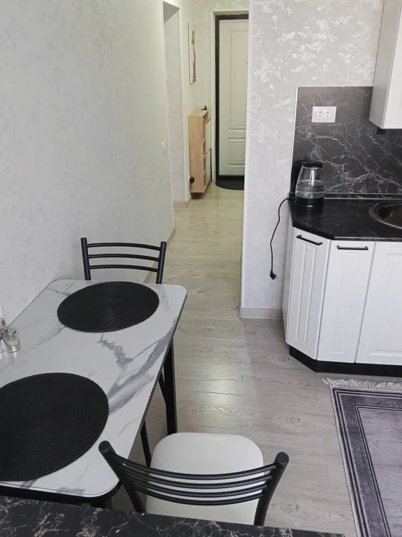 Уютная квартира в центре города Майского!