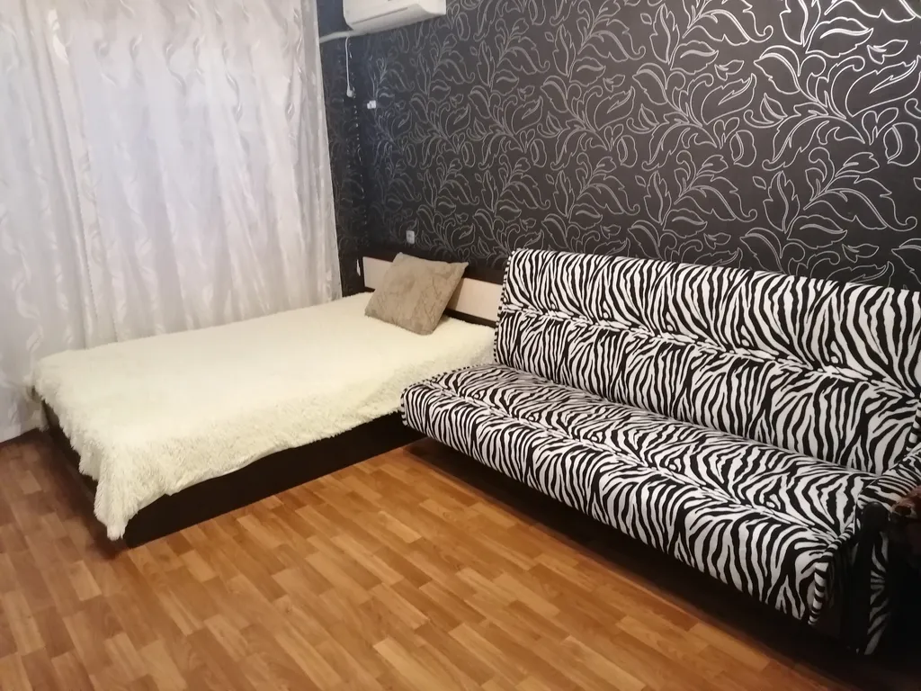 Квартира в тихом спальном районе недалеко от трассы, на въезде в город — аренда посуточно в Камышин