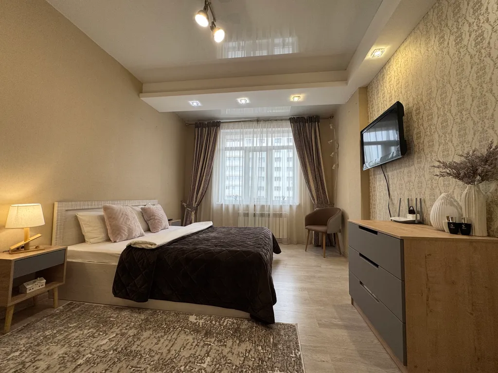 Ухоженная квартира в 7 минутах на авто от Горного Воздуха и площади Победы