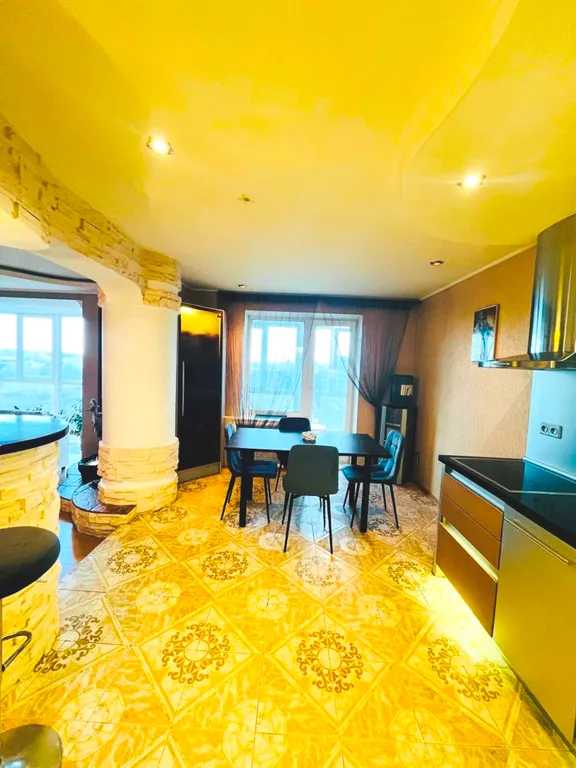 Шикарная трёшка около ТРК Алмаз