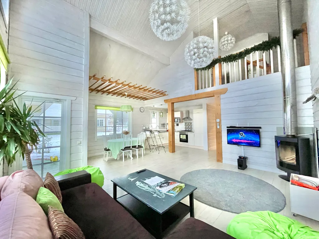 Коттедж с сауной и камином