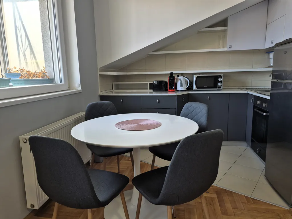 Квартира Квартира Евродвушка LikeHome life в самом сердце Нови Сада — Нови-Сад