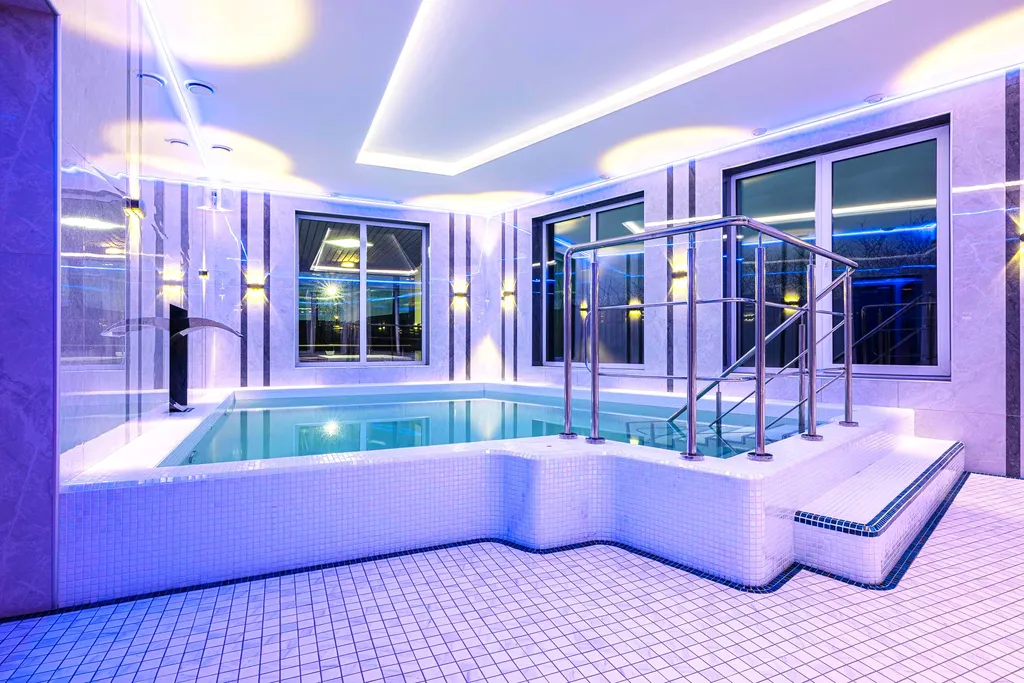 Частный дом с Бассейном