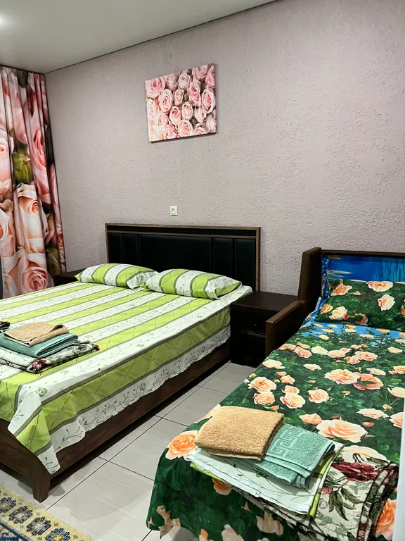 В царстве роз