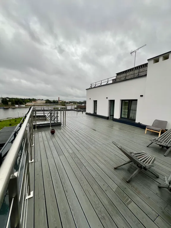 Видовые апартаменты 3-комнатные с террасой